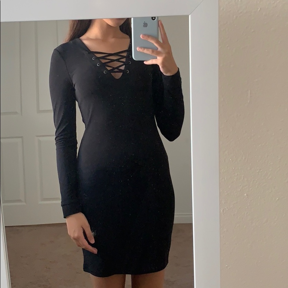 Forever 21 lace front dress XS / NWT